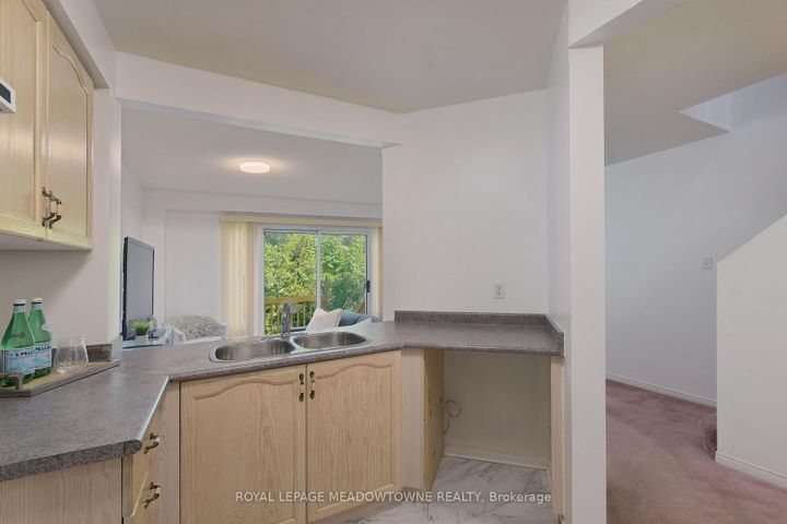 Photo 14 at 15 - 1285 Bristol Road W, East Credit, Mississauga