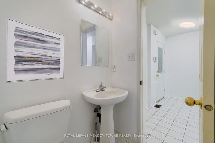 Photo 17 at 15 - 1285 Bristol Road W, East Credit, Mississauga