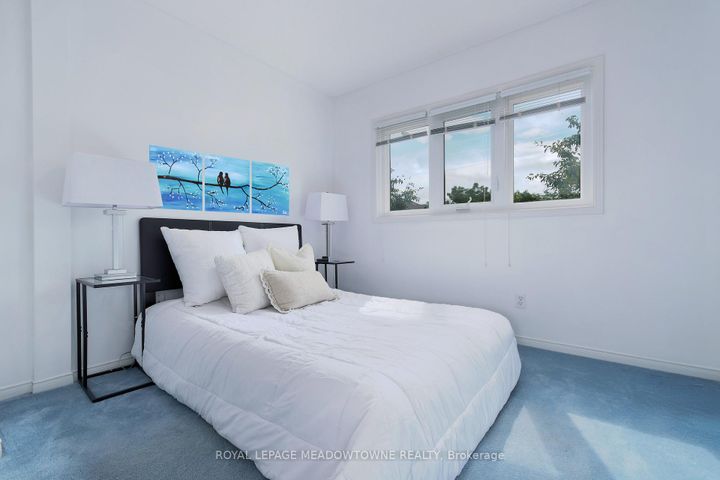 Photo 21 at 15 - 1285 Bristol Road W, East Credit, Mississauga