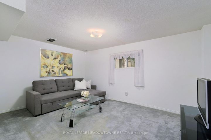 Photo 27 at 15 - 1285 Bristol Road W, East Credit, Mississauga