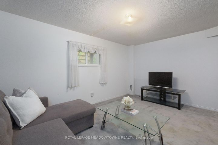 Photo 28 at 15 - 1285 Bristol Road W, East Credit, Mississauga