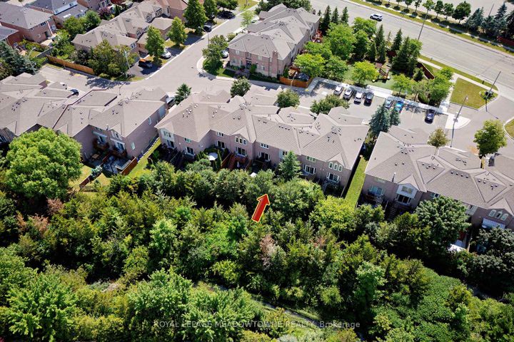 Photo 33 at 15 - 1285 Bristol Road W, East Credit, Mississauga