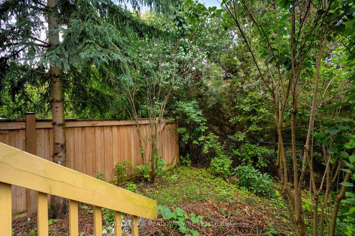 Photo 35 at 15 - 1285 Bristol Road W, East Credit, Mississauga