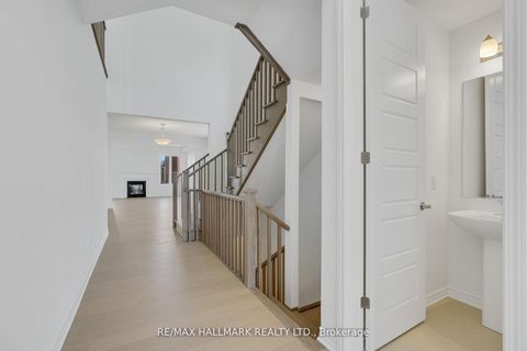 Photo 5 at 634 Newlove Street, Rural Innisfil, Innisfil