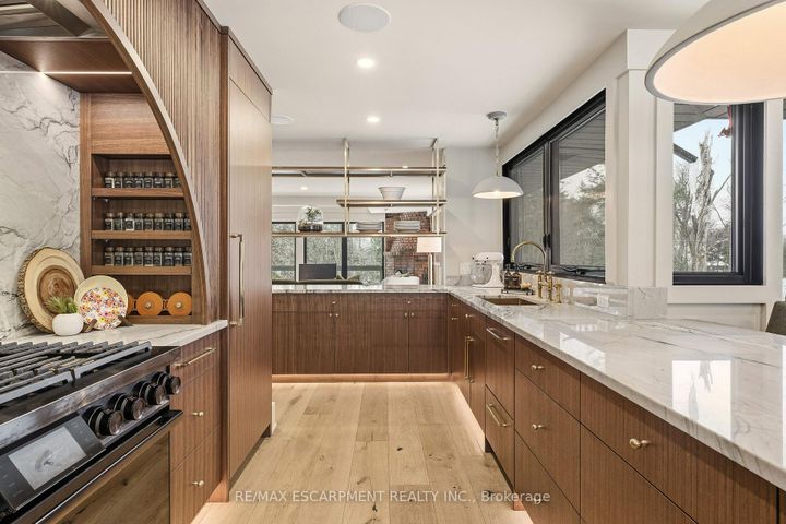 Photo 10 at 2510 Britannia Road, Rural Burlington, Burlington