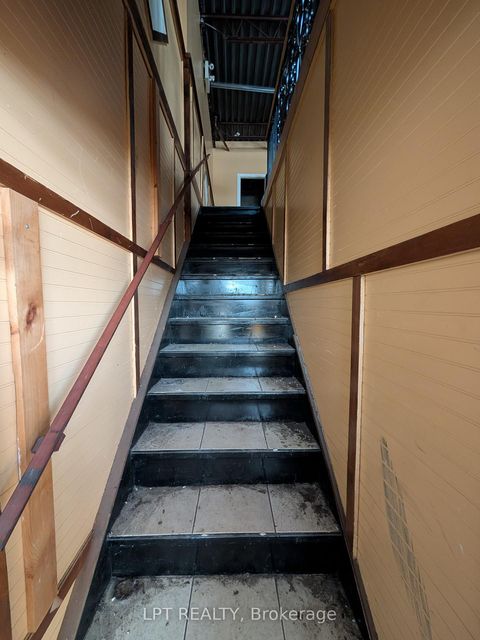 Photo 11 at 4 - 181 Woodstream Boulevard, Vaughan Grove, Vaughan