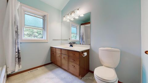 Photo 10 at 33 Lake Drive E, Historic Lakeshore Communities, Georgina