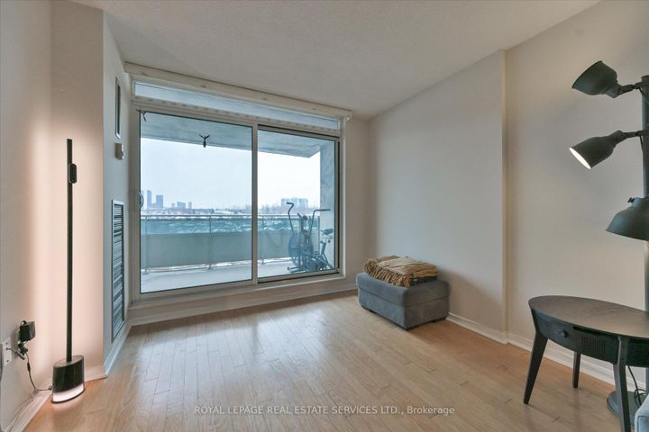 Photo 11 at 801 - 355 Rathburn Road E, Rathwood, Mississauga