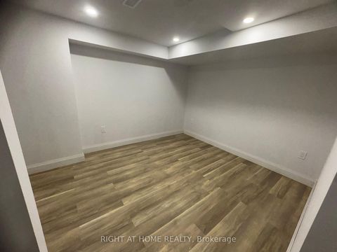 Photo 26 at 24 Tamworth Terrace, Rural Barrie Southeast, Barrie