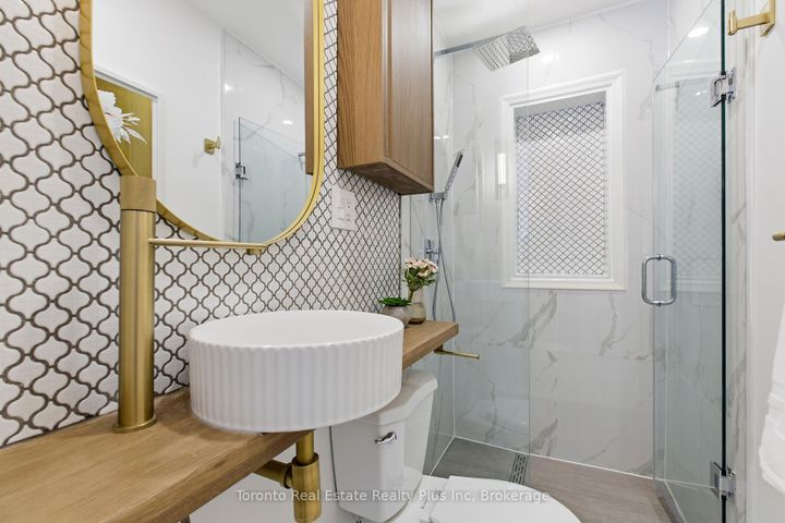 Photo 21 at 3 Blithfield Avenue, Bayview Village, Toronto