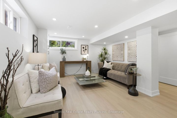 Photo 26 at 3 Blithfield Avenue, Bayview Village, Toronto