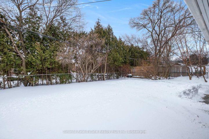Photo 43 at 3 Blithfield Avenue, Bayview Village, Toronto