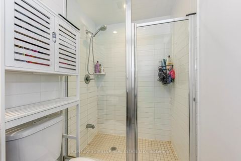 Photo 18 at 3106 - 28 Linden Street, South St. James Town, Toronto