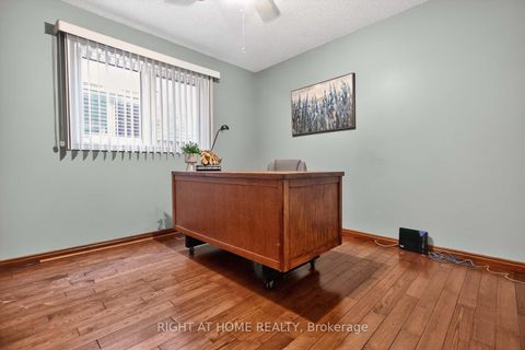 Photo 11 at 4433 Sedgefield Road, Central Erin Mills, Mississauga