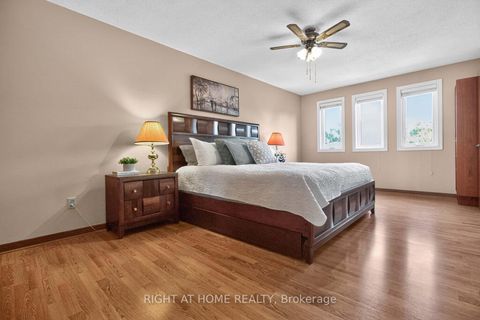 Photo 15 at 4433 Sedgefield Road, Central Erin Mills, Mississauga