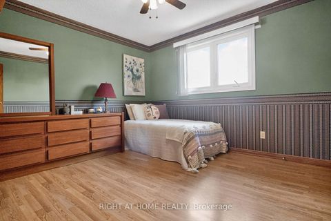 Photo 20 at 4433 Sedgefield Road, Central Erin Mills, Mississauga