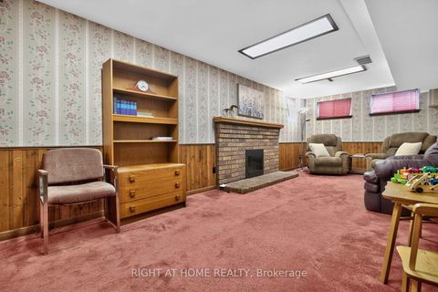 Photo 24 at 4433 Sedgefield Road, Central Erin Mills, Mississauga