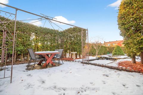 Photo 31 at 4433 Sedgefield Road, Central Erin Mills, Mississauga