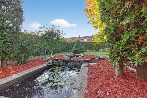 Photo 38 at 4433 Sedgefield Road, Central Erin Mills, Mississauga