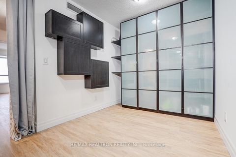 Photo 4 at 1804 - 3 Michael Power Place, City Centre West, Toronto