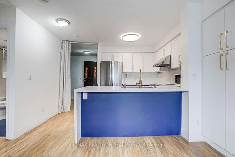 Photo 9 at 1804 - 3 Michael Power Place, City Centre West, Toronto