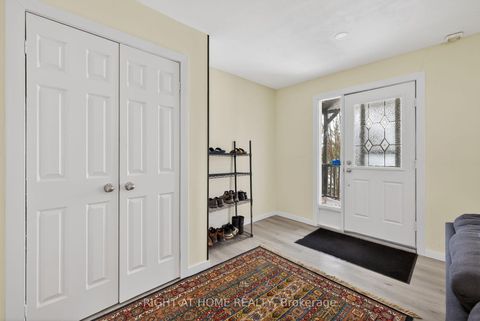 Photo 4 at 100 Metro Road S, Keswick South, Georgina