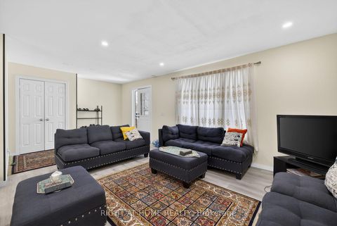 Photo 6 at 100 Metro Road S, Keswick South, Georgina