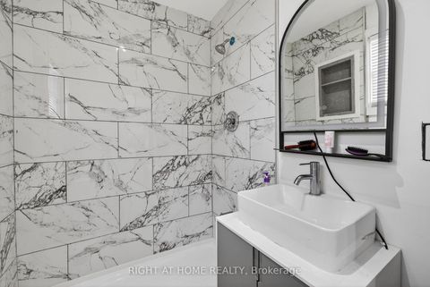 Photo 14 at 100 Metro Road S, Keswick South, Georgina