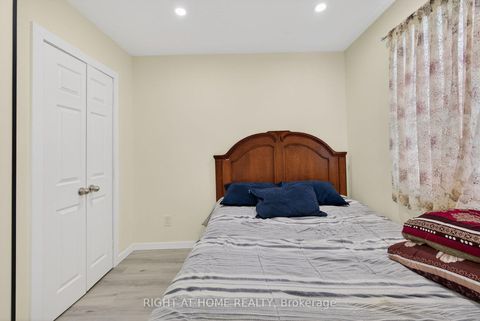 Photo 23 at 100 Metro Road S, Keswick South, Georgina