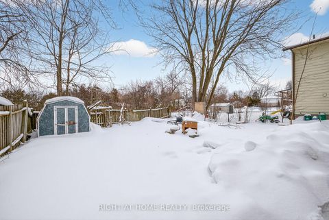 Photo 27 at 100 Metro Road S, Keswick South, Georgina