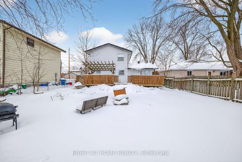 Photo 28 at 100 Metro Road S, Keswick South, Georgina