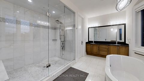 Photo 11 at 46A Puccini Drive, Oak Ridges, Richmond Hill