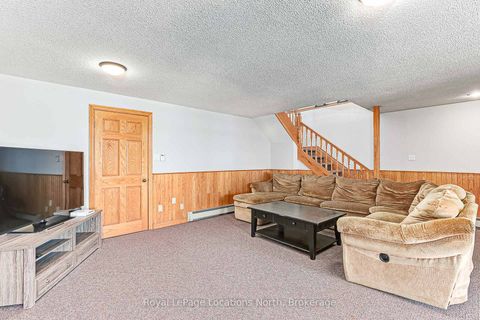 Photo 19 at 1931 Conc 10 Nottawasaga Concession, Rural Clearview, Clearview