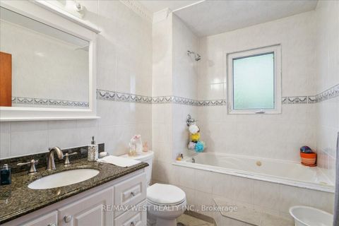 Photo 7 at 3 Hilldale Road NW, Smythe, Toronto