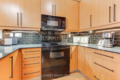 Photo 8 at 318 - 543 Timothy Street, Central Newmarket, Newmarket