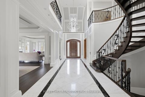 Photo 4 at 39 Patricia Drive E, King City, King