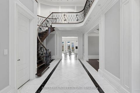 Photo 5 at 39 Patricia Drive E, King City, King