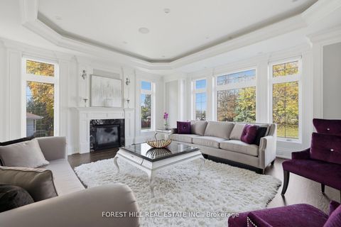 Photo 7 at 39 Patricia Drive E, King City, King