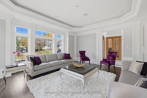 Photo 9 at 39 Patricia Drive E, King City, King