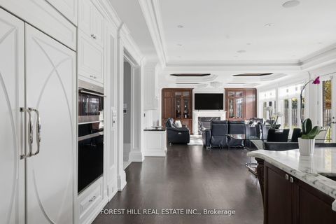 Photo 17 at 39 Patricia Drive E, King City, King