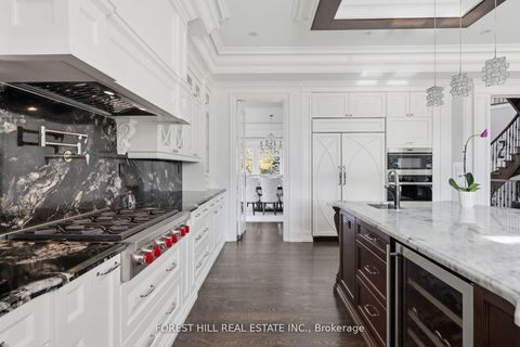 Photo 18 at 39 Patricia Drive E, King City, King