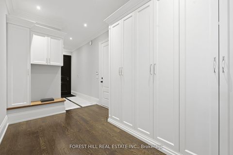 Photo 22 at 39 Patricia Drive E, King City, King