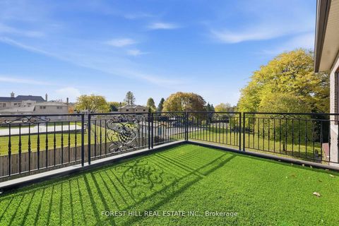 Photo 28 at 39 Patricia Drive E, King City, King