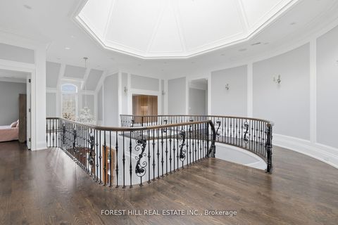 Photo 29 at 39 Patricia Drive E, King City, King