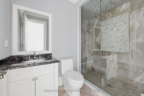 Photo 32 at 39 Patricia Drive E, King City, King