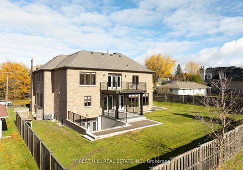 Photo 47 at 39 Patricia Drive E, King City, King