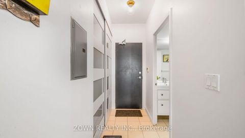 Photo 12 at 220 - 231 Fort York Boulevard, Niagara, Toronto