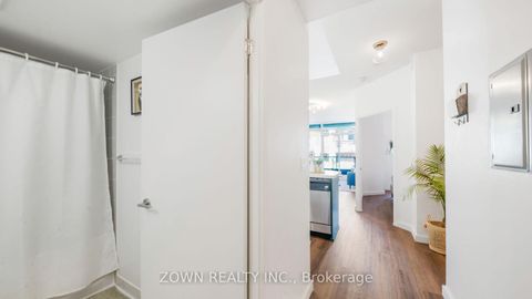 Photo 14 at 220 - 231 Fort York Boulevard, Niagara, Toronto