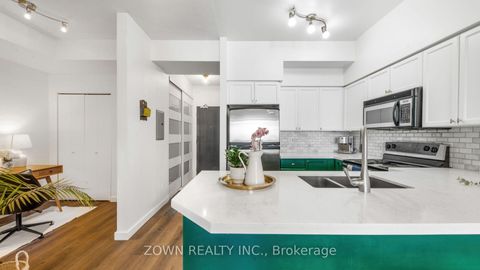 Photo 20 at 220 - 231 Fort York Boulevard, Niagara, Toronto