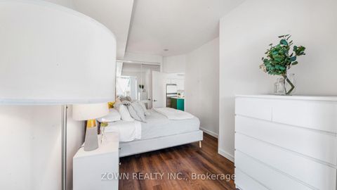 Photo 48 at 220 - 231 Fort York Boulevard, Niagara, Toronto